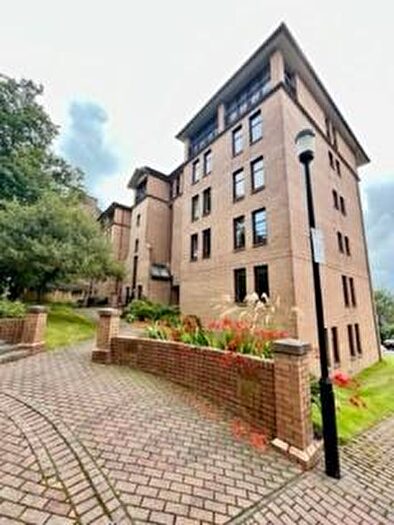 3 Bedroom Flat To Rent In Partickhill Road, G11