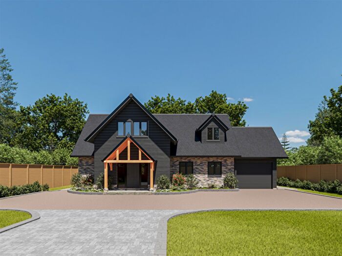 4 Bedroom Detached House For Sale In Cranfield Park Road, Wickford, SS12