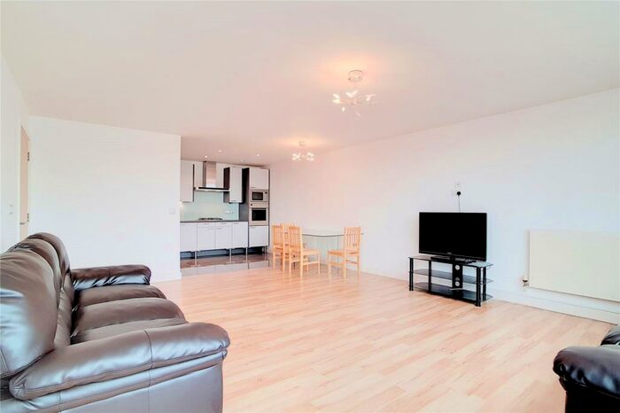 2 Bedroom Flat To Rent In Eastern Quay Apartments, Rayleigh Road, E16