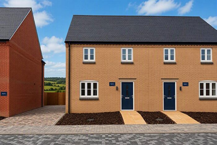 3 Bedroom Semi-Detached House For Sale In Turweston Road, Brackley, NN13