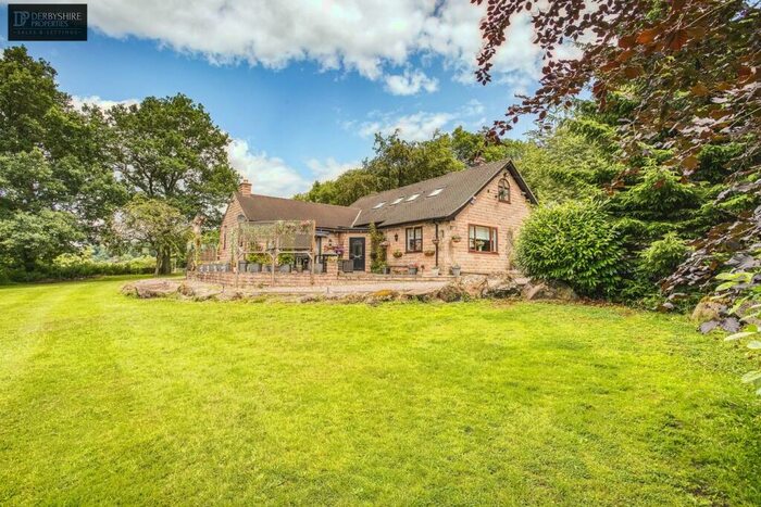 5 Bedroom Detached House For Sale In Matlock Road, Ambergate, Belper, DE56