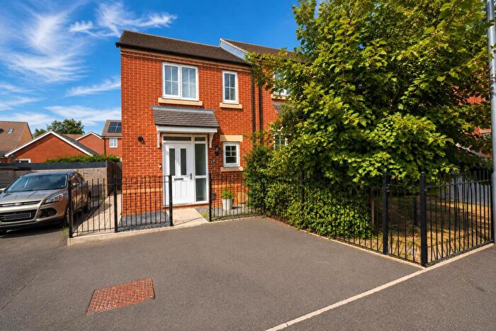 2 Bedroom Semi-Detached House For Sale In Weighbridge Way, Raunds, Northamptonshire, NN9