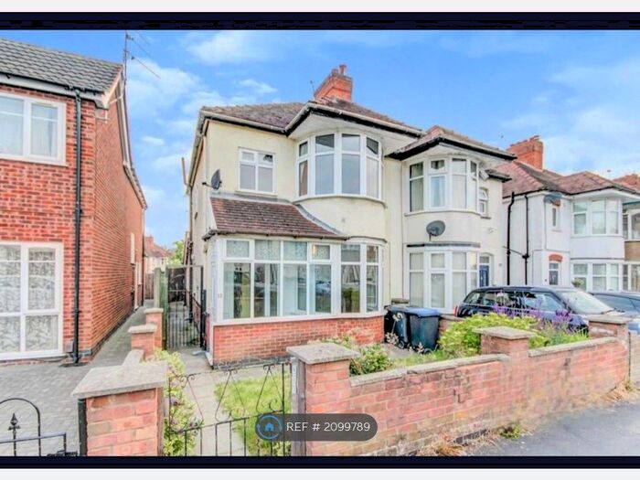 3 Bedroom Semi-Detached House To Rent In Thirlmere Road, Hinckley, LE10