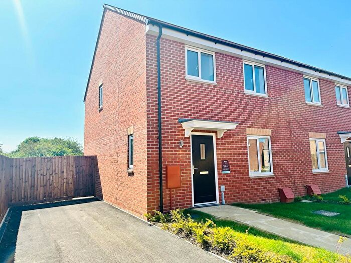 3 Bedroom Semi-Detached House To Rent In Towcester Court, Bourne, PE10