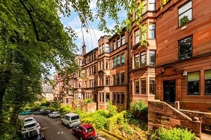 4 Bedroom Apartment For Sale In Camphill Avenue, Shawlands, Glasgow, G41