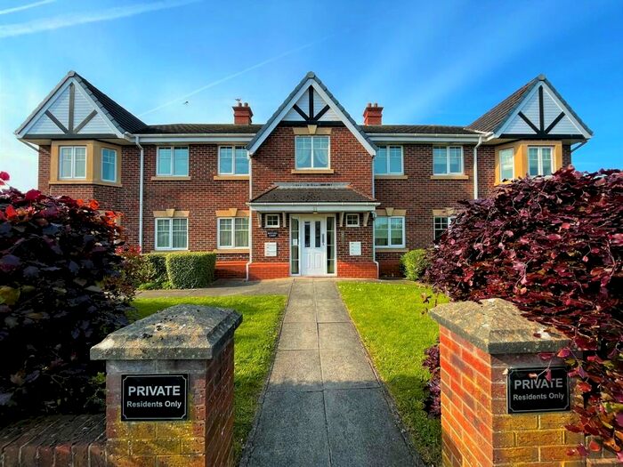 2 Bedroom Apartment To Rent In Rufford Road, Lytham St. Annes, FY8