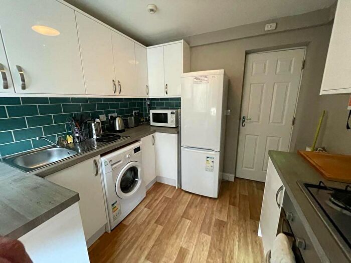 5 Bedroom Terraced House For Sale In Trinity Street, Oldham, Greater Manchester, OL1