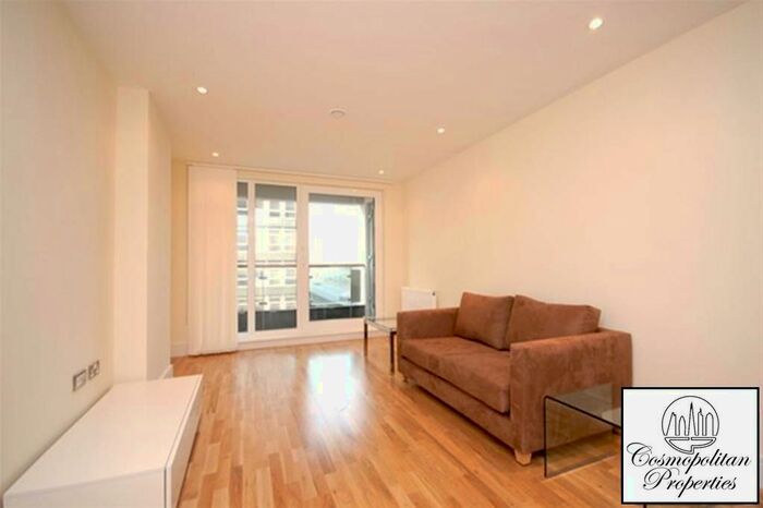 1 Bedroom Flat To Rent In Raphael House, IG1