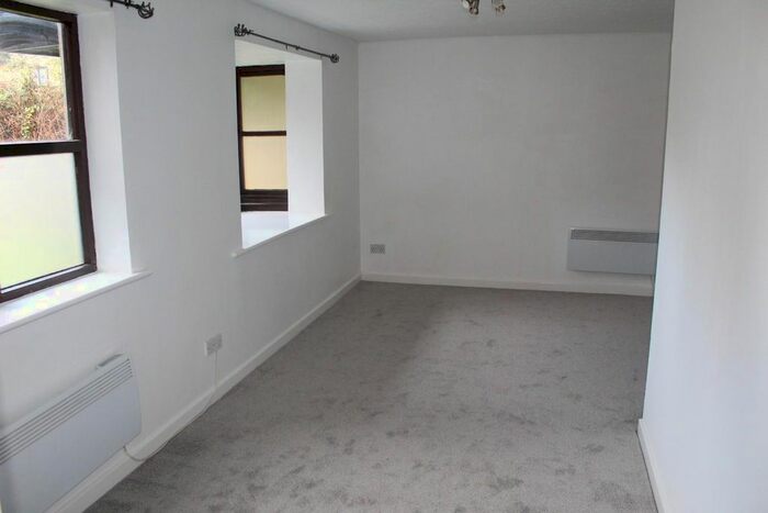 1 Bedroom Flat To Rent In Osbourne Road, Dartford, DA2