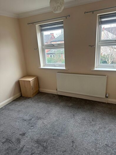4 Bedroom Link Detached House To Rent In Spenser Road, Bedford, MK40