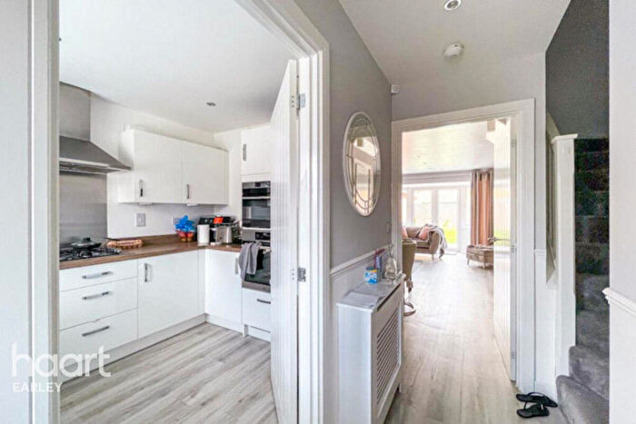 1 Bedroom Terraced House To Rent In Honey Bee Street, Reading, RG31
