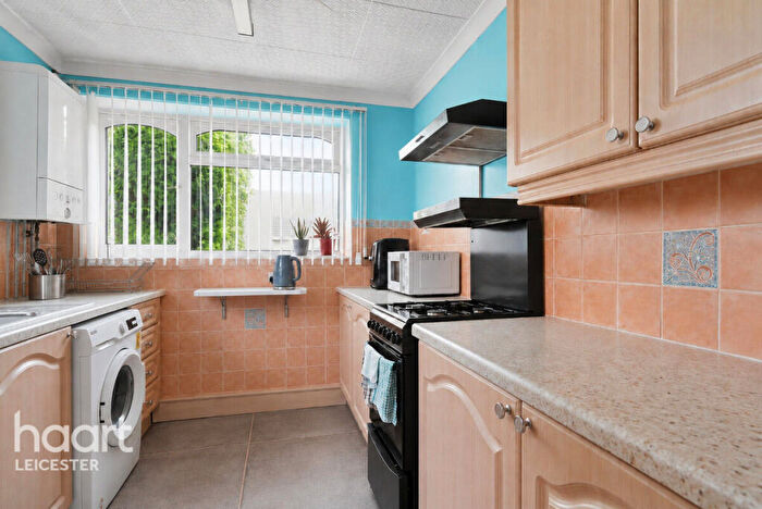 3 Bedroom Semi-Detached House For Sale In Cheshire Gardens, Leicester, LE2