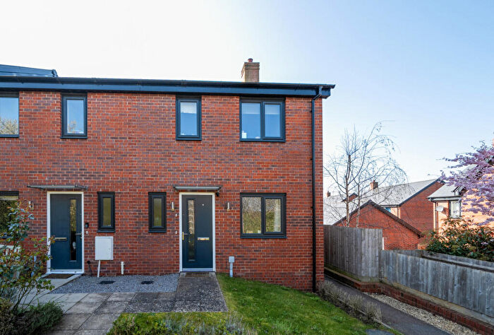 3 Bedroom End Of Terrace House For Sale In Hawser Road, Tewkesbury, Gloucestershire, GL20
