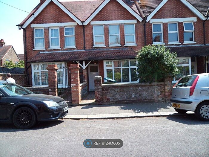 1 Bedroom Flat To Rent In Talbot Road, Littlehampton, BN17