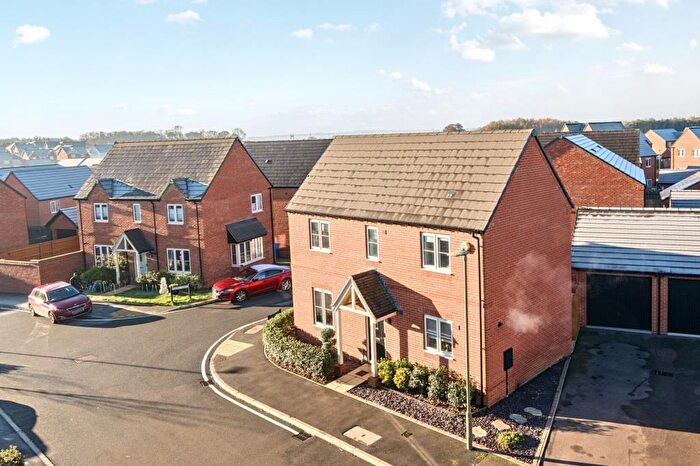 3 Bedroom Detached House For Sale In Banbury, Oxfordshire, OX16