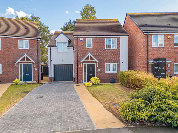 4 Bedroom Detached House For Sale In Stadium Road, Hall Green, B28