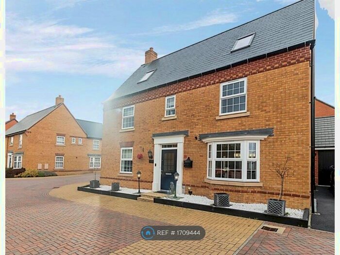 7 Bedroom Detached House To Rent In Busby Mead, Marston Moretaine, MK43