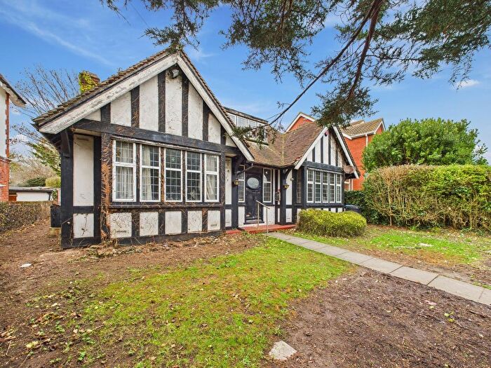 3 Bedroom Detached Bungalow For Sale In Stone Road, Broadstairs, CT10