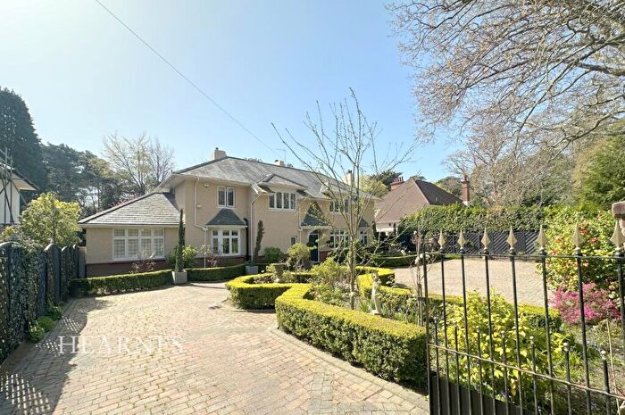 3 Bedroom Detached House For Sale In East Avenue, Talbot Woods, Bournemouth, BH3