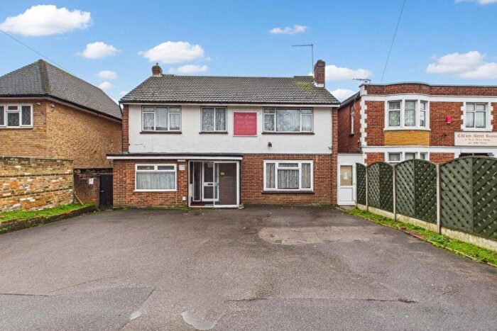 1 Bedroom Detached House To Rent In Albert Street, Slough, Berkshire, SL1