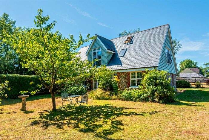 4 Bedroom Equestrian Property For Sale In Ewell Minnis, Alkham Valley, East Kent, CT15