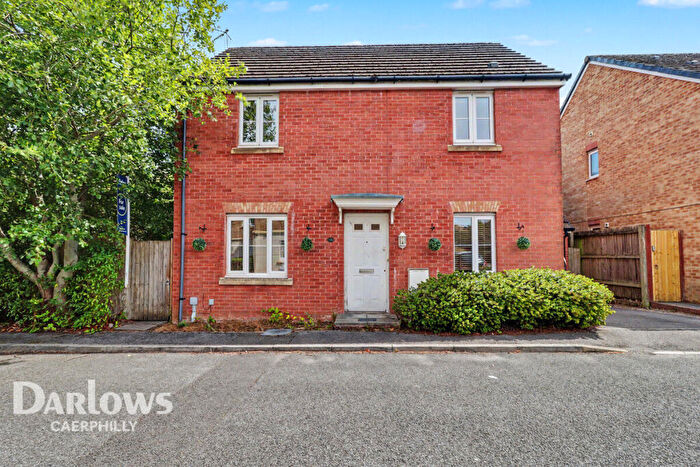 3 Bedroom Detached House For Sale In Druids Close, Caerphilly, CF83