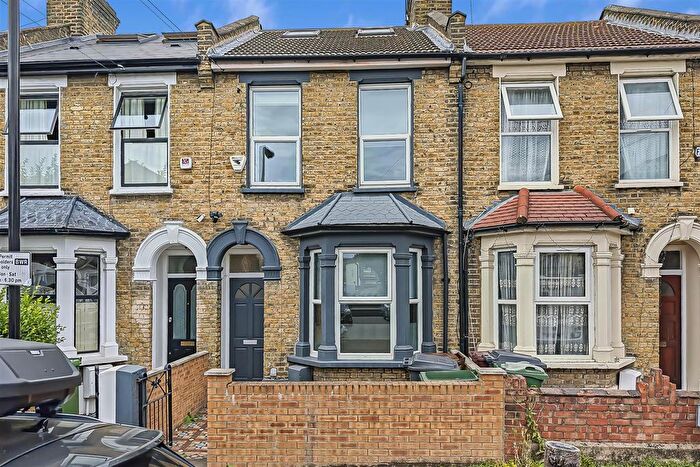 4 Bedroom Terraced House For Sale In Farmer Road, London, E10