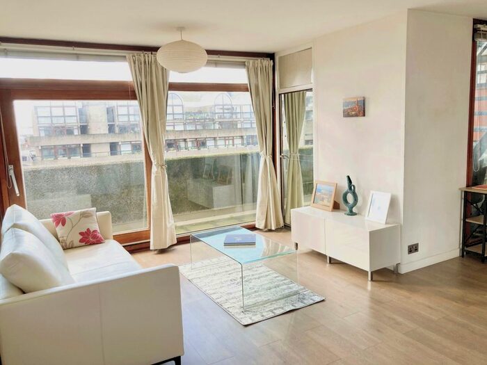 Studio To Rent In Bryer Court, Barbican, London, EC2Y