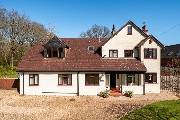 6 Bedroom Detached House For Sale In London Road, Hildenborough, TN11