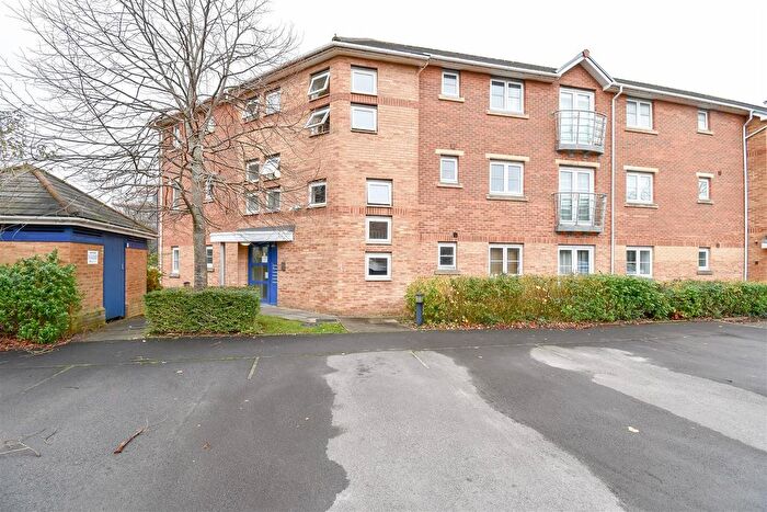 2 Bedroom Flat For Sale In Heol Cilffrydd, Barry, CF63