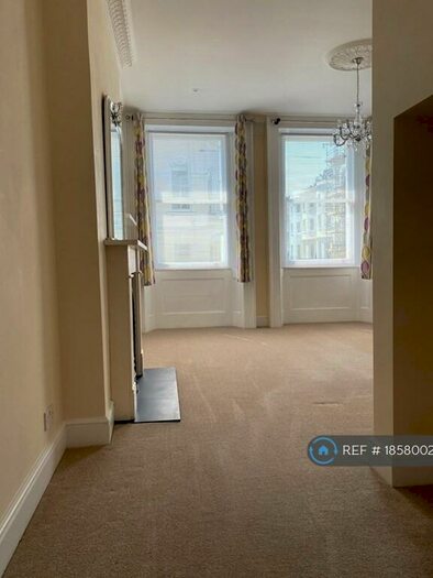 2 Bedroom Flat To Rent In Chesham Road, Brighton, BN2