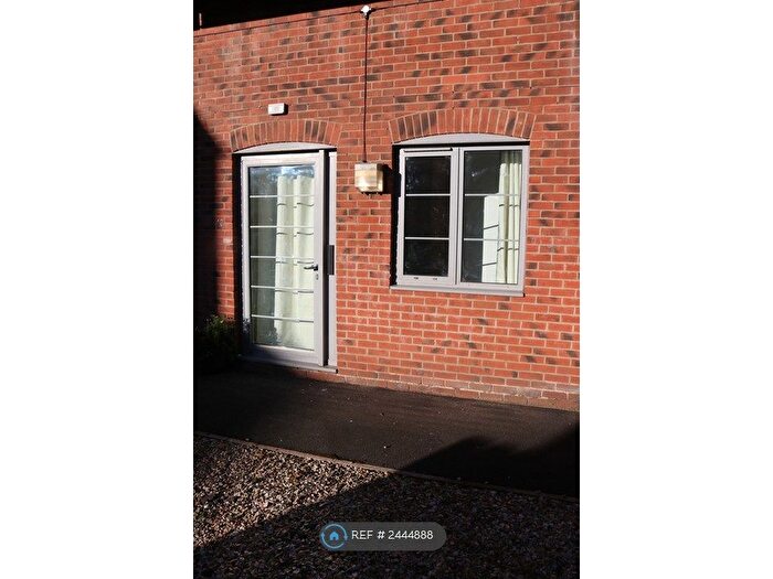 Studio To Rent In White Croft Works, Sheffield, S3