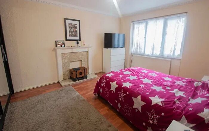 4 Bedroom End Of Terrace House To Rent In Empire Avenue, London, N18