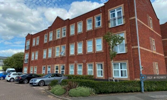 1 Bedroom Flat To Rent In Sandy House, Rugby, CV21