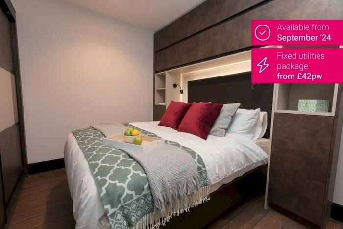 1 Bedroom Flat To Rent In Portland Street, Manchester, M1