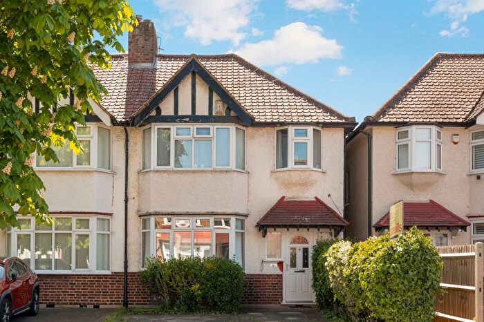 3 Bedroom End Of Terrace House For Sale In Kenley Road, Merton Park, London, SW19