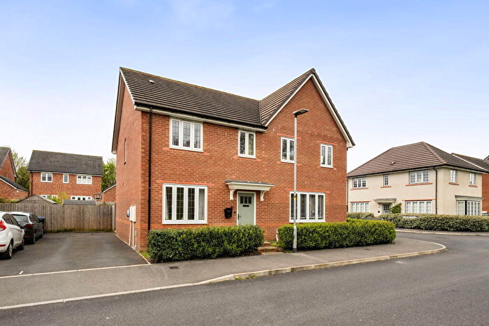 3 Bedroom Semi Detached House For Sale In Deere Avenue, Chippenham, SN14