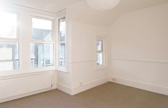 2 Bedroom Flat To Rent In Danesmead Terrace, Margate, Kent, CT9