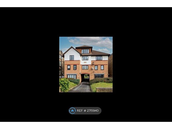 Studio To Rent In Cameo Court, London, SE25