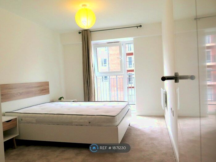 1 Bedroom Flat To Rent In Buckstone Apartments, London, SE1