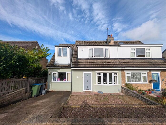 4 Bedroom Semi-Detached House For Sale In Bolton Hall Road, Bradford, BD2