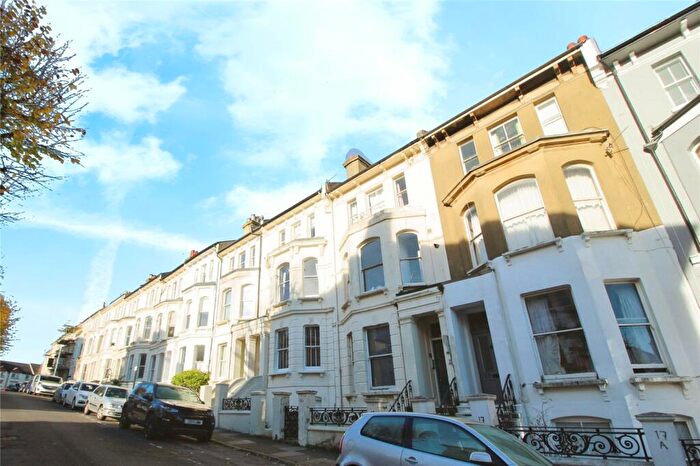 1 Bedroom Flat To Rent In Albert Road, Brighton, East Sussex, BN1