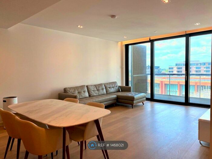 3 Bedroom Flat To Rent In Plimsoll Building, London, N1C