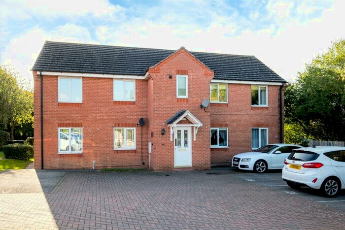 2 Bedroom Flat To Rent In Barons Close, Kirby Muxloe, LE9