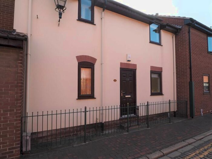 2 Bedroom Terraced House To Rent In Trinity Court, Hull, HU1