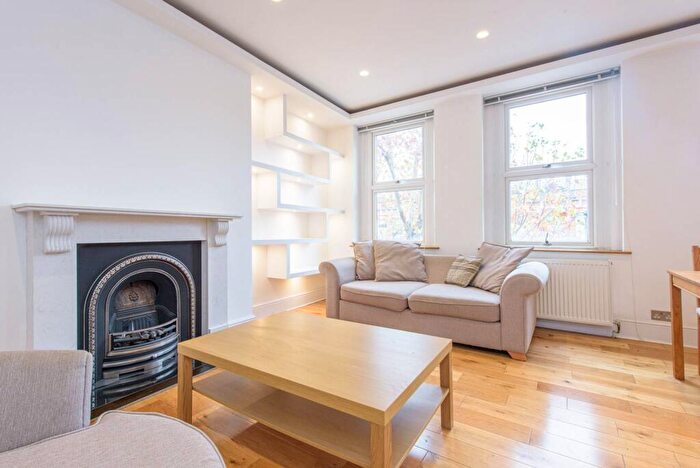 2 Bedroom Flat To Rent In Cricklewood Broadway, Cricklewood, London, NW2