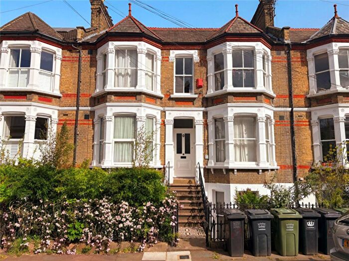 2 Bedroom Apartment For Sale In Arbuthnot Road, London, SE14