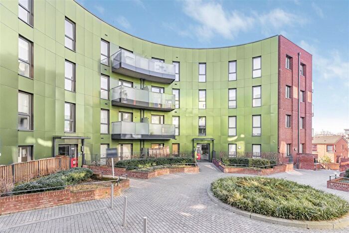 1 Bedroom Flat For Sale In Beames Road, London, NW10