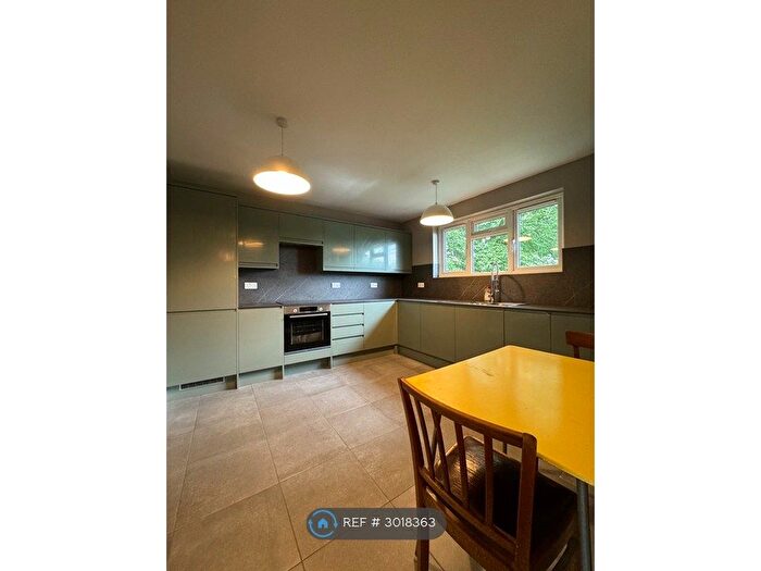 1 Bedroom Flat To Rent In Spencer Road, London, W4