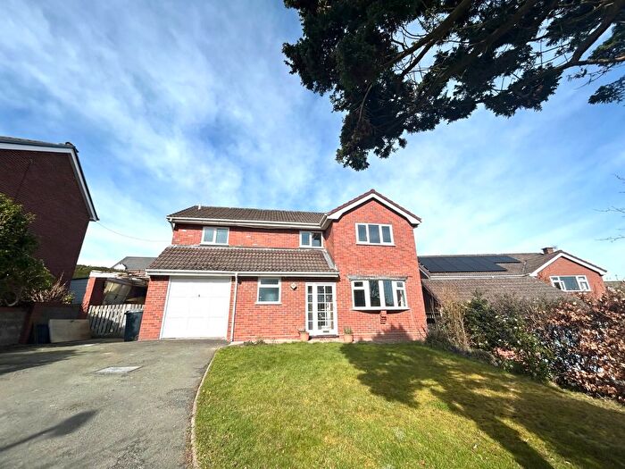 4 Bedroom Detached House To Rent In Meadow Lane, Newtown, Powys, SY16